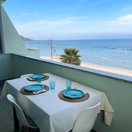 Casa Almyra, Fronte Spiaggia, Vista Panoramica Apartment *